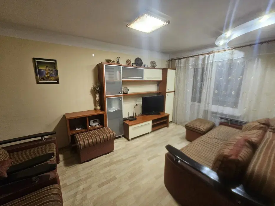 Фото Зняти 1 кімнатну квартиру, Оболонський просп. 37 Київ в довгострокову оренду, ціна: 13000 UAH, код 9908