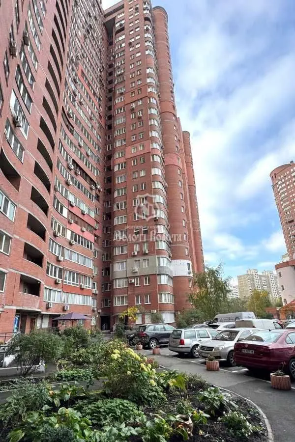 Фото Selling a 5-room apartment, 175.5 sq.m., Anny Akhmatovoi Street 13д Kyiv, price: 118000 USD, code 9919