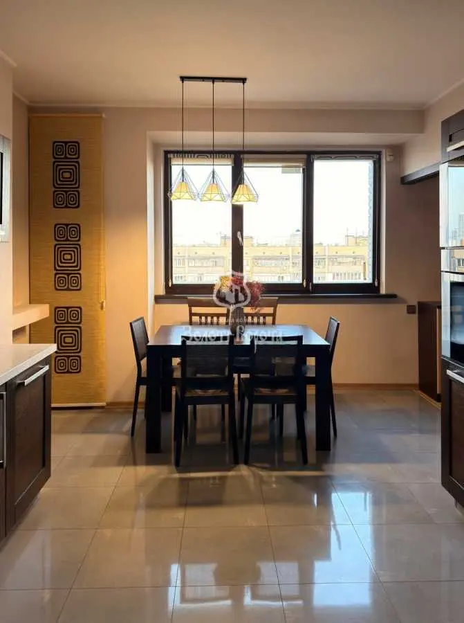 Фото Продаю 2 кімнатну квартиру, 101.5 кв. м, Грушевського вул.  Бровари, ціна: 100000 USD, код 9923