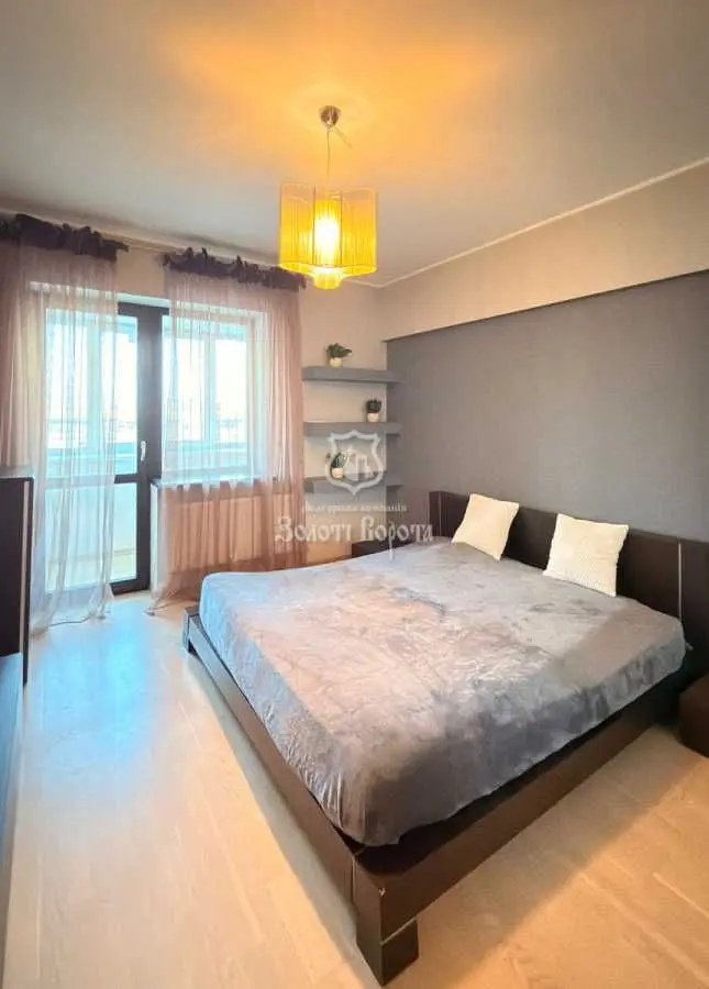 Фото Продаю 2 кімнатну квартиру, 101.5 кв. м, Грушевського вул.  Бровари, ціна: 100000 USD, код 9923