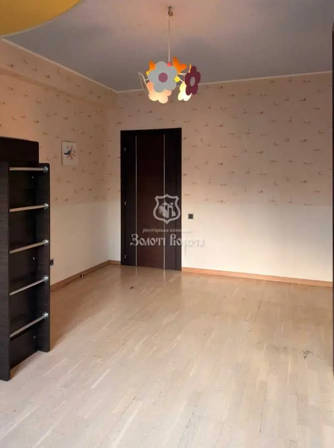 Фото Продаю 2 кімнатну квартиру, 101.5 кв. м, Грушевського вул.  Бровари, ціна: 100000 USD, код 9923