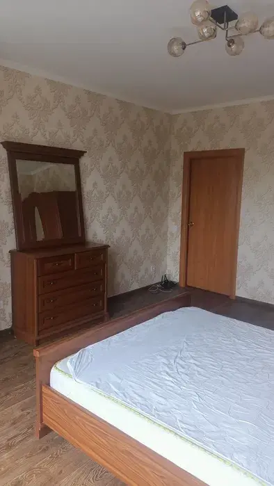 Фото Снять 3-комнатную квартиру, Моторный пер. 9а Киев в долгосрочную аренду, цена: 17000 UAH, код 9934