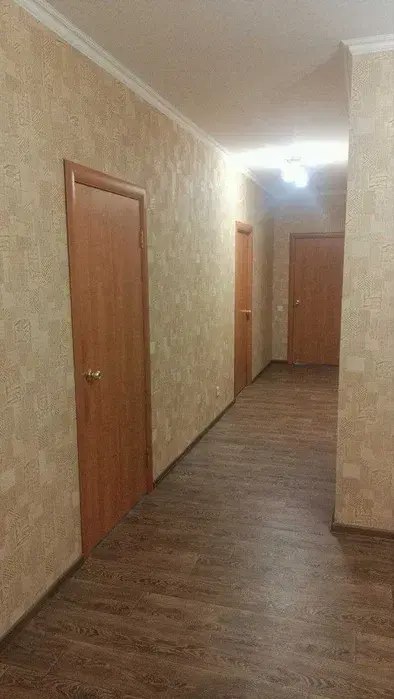 Фото Снять 3-комнатную квартиру, Моторный пер. 9а Киев в долгосрочную аренду, цена: 17000 UAH, код 9934