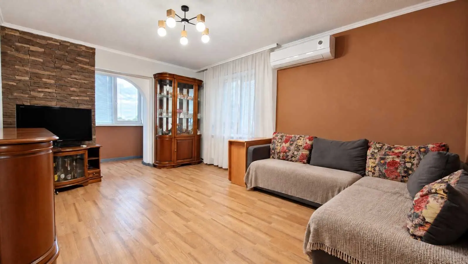 Фото Selling a 3-room apartment, 73 sq.m., Yaroslava Mudroho Street  Bila Tserkva, price: 90000 USD, code 9942