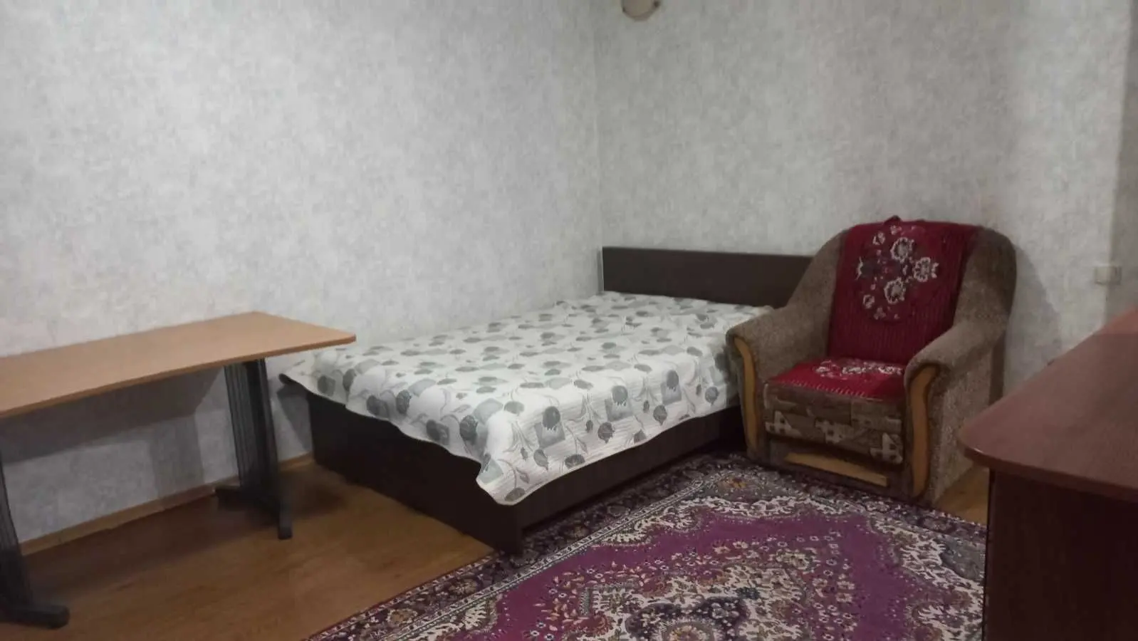 Фото Зняти 1 кімнатну квартиру, Дмитра Павличка просп. (Маршала Рокосовського)  Київ в довгострокову оренду, ціна: 8999 UAH, код 9944
