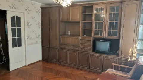 rent apartment Kyiv Darnytskyi  Pryvokzalna Street