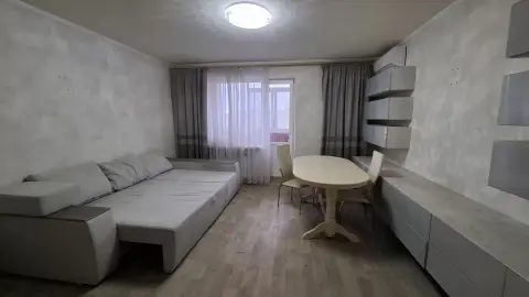 продажа квартиры Харьков Новобаварский р-н  Гончарівський бульв. 13