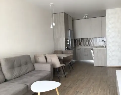 rent apartment Kyiv Darnytskyi Poznyaky Zarichna Street
