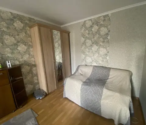 продаж квартири Київ Дніпровський р-н  Воскресенський просп. 48а