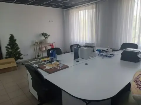 rent retail Kyiv Darnytskyi Osokorky Tsentralna street