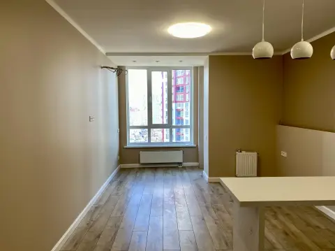 продажа квартиры Киев Днепровский р-н  Каховская ул. 62а