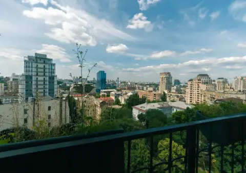 продаж квартири Київ Голосіївський р-н Нова Забудова Микільсько-Ботанічна вул.