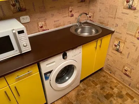 rent apartment Kyiv Dniprovskyi Rusanivka Entuziastiv Street 43