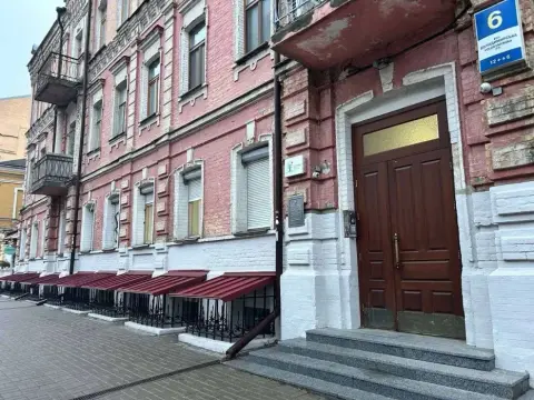 rent retail Kyiv Shevchenkivskyi Centr Volodymyrska Street 8