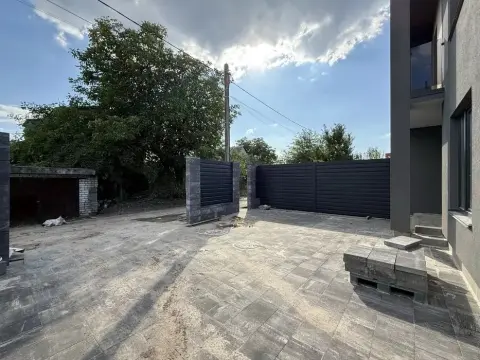 продажа дома Киев Дарницкий р-н Осокорки 45-я Садовая ул.