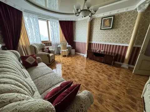 sale apartment Kyiv Darnytskyi Osokorky Borysa Hmyri Street 8б