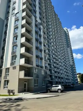 продаж квартири Київ Голосіївський р-н  Академіка Глушкова просп. 42