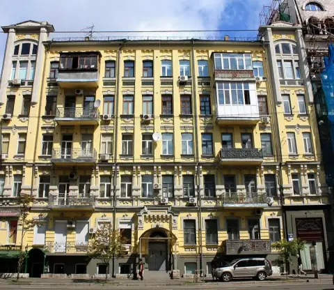 продажа квартиры Киев Печерский р-н Печерск Саксаганского ул.