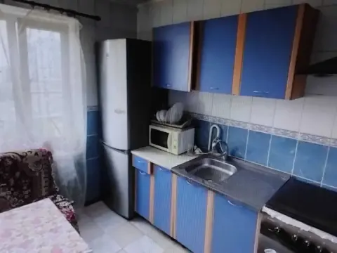 продажа квартиры Киев Голосеевский р-н  Метрологическая ул. 14