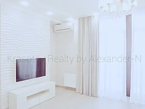 Realty Image