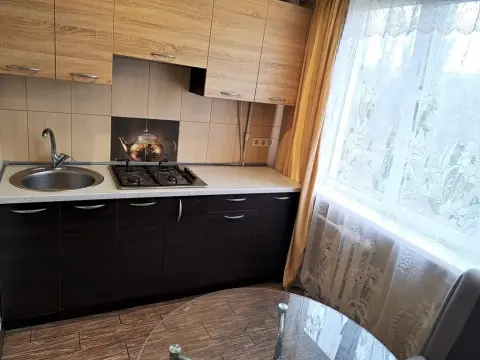 аренда квартиры Киев Днепровский р-н  Анатолия Соловьяненко ул. 8