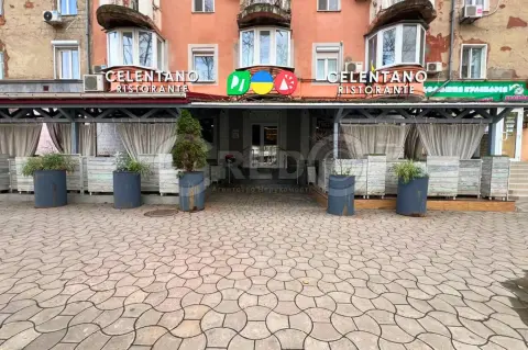 продаж торгівельної площі Кривий Ріг Саксаганський р-н  Гагаріна просп.