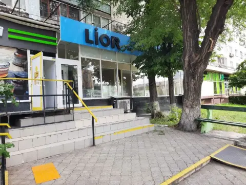 оренда торгівельної площі Київ Шевченківський р-н Шулявка Берестейський просп. 20