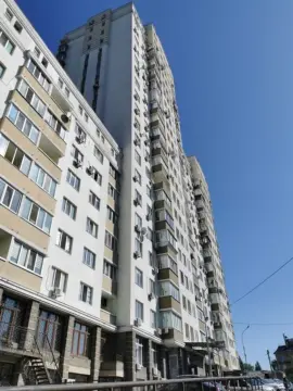 продаж квартири Київ Голосіївський р-н  Науки просп. 30