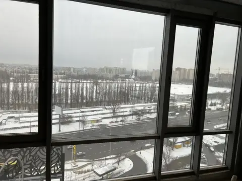 sale apartment Kyiv Holosiivskyi Pyrohiv Akademika Zabolotnoho Street