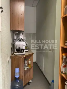 продаж торгівельної площі Київ Голосіївський р-н Нова Забудова Микільсько-Ботанічна вул. 11