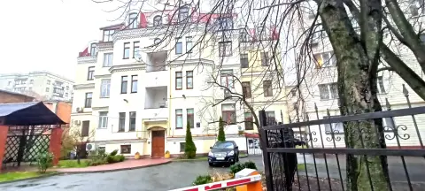 продаж квартири Київ Печерський р-н Печерськ Левандовська вул. 12