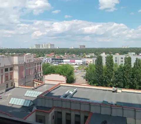 продажа квартиры Киев Дарницкий р-н Харьковский массив Николая Бажана просп. 17