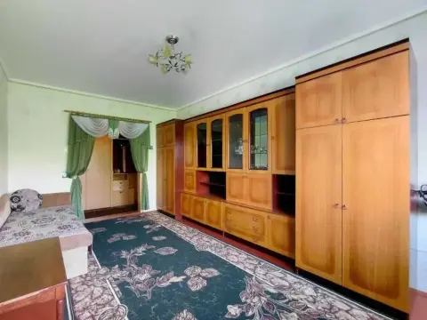 sale apartment Lutsk   Vidrodzhennia Avenue 49