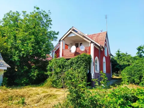 sale house Kaharlyk   Dovzhenka street 1