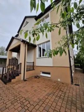 sale house Kyiv Sviatoshynskyi Bilychi Berkovetska Street