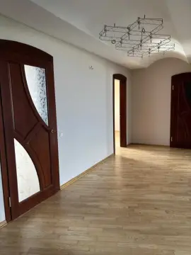 продажа квартиры Киев Соломянский р-н Александровская слободка Клиническая ул. 23/25