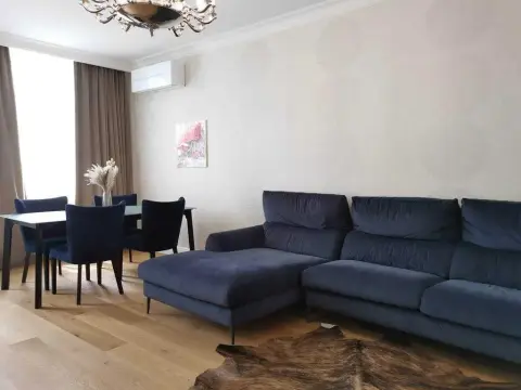 rent apartment Kyiv Pecherskyi Pechersk Lesi Ukrainky Boulevard 7В