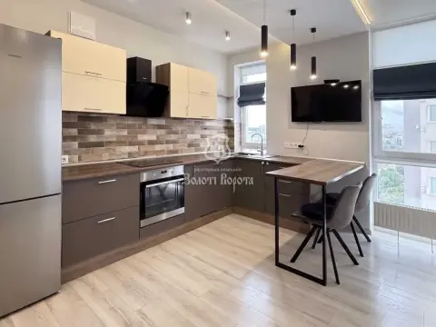 продажа квартиры Киев Шевченковский р-н Шулявка Маршала Конева ул.
