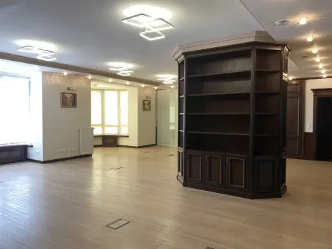 оренда офісу Київ Печерський р-н Липки Інститутська вул. 18а