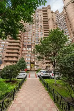 продаж квартири Київ Голосіївський р-н Деміївка Голосіївська вул. 13б
