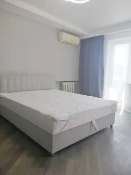 продаж квартири Київ Печерський р-н Печерськ Лаврська вул. 4