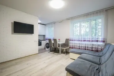продаж квартири Київ Дніпровський р-н Соцм. Тампере вул. 1/22