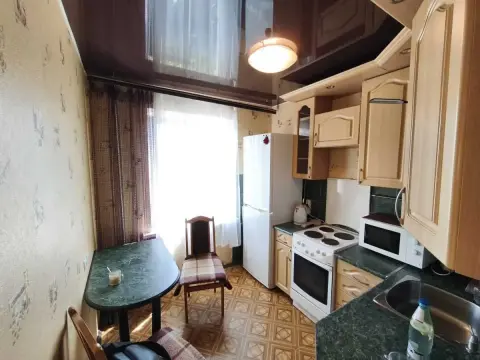 продажа квартиры Киев Святошинский р-н Новобеличи Генерала Наумова ул. 19