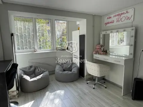 sale apartment Kyiv Podilskyi Kurenivka Kyrylivska Street 89