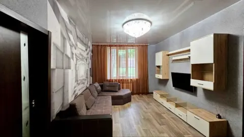 продаж квартири Кам’янське Заводський р-н  Аношкіна просп. 60