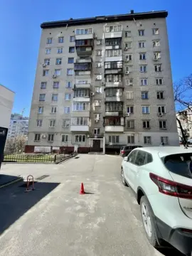 sale apartment Kyiv Pecherskyi Nyzhniy-Pechersk Laboratornyi Lane 4