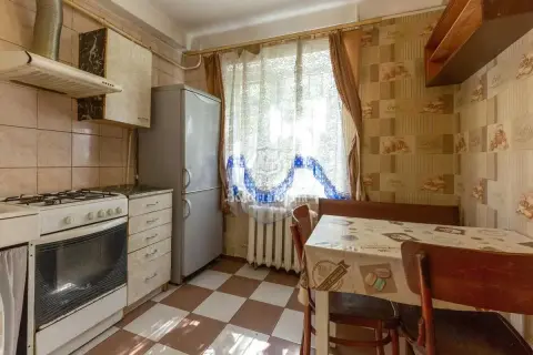sale apartment Kyiv Dniprovskyi  Yevhena Sverstiuka Street 8а