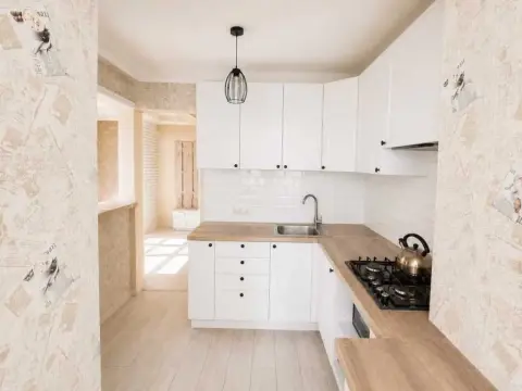 sale apartment Kyiv Obolonskyi Obolon Bohatyrska Street 2