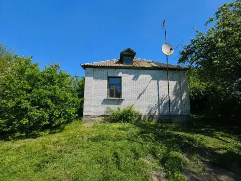 продаж квартири Путрівка