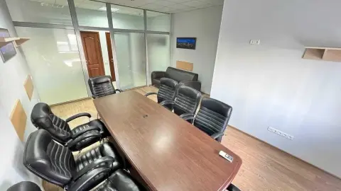 rent office Kyiv Pecherskyi Pechersk Yevhena Konovaltsia Street 32г